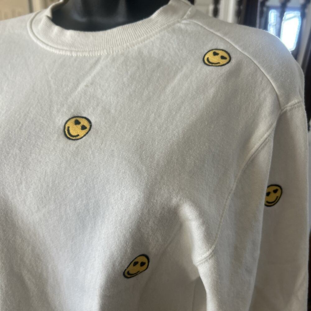 Reflex Sweatshirt Small White Ivory Embroidered Smiley Crew Neck Sweater Womens - Picture 2 of 8